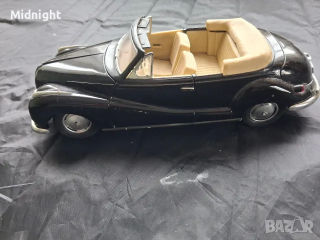 БМВ 502 .        1:18, снимка 2 - Коли, камиони, мотори, писти - 56222467