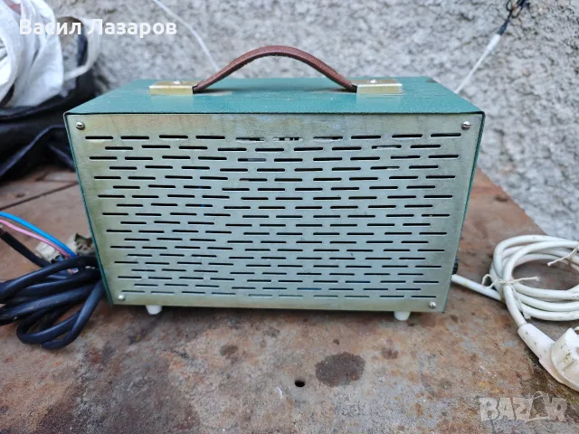 Зарядно устройство за акумулатори Респром произведен 1970 година ново нее ползвано 