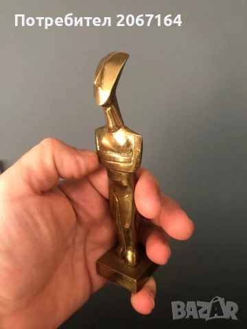 Бронзова склуптура , снимка 2 - Антикварни и старинни предмети - 51596600