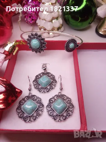 Комплект колие, обици и гривна , снимка 3 - Бижутерийни комплекти - 48381902