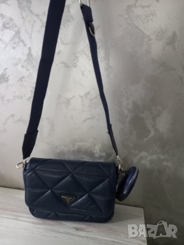 Prada - дамска чанта , снимка 5 - Чанти - 42089405