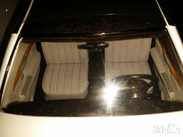 Lincolwn Town Car Limuosine . 1.18.Здравейте продава се модела от  снимките 1.18 Мащаб., снимка 6 - Колекции - 34604103