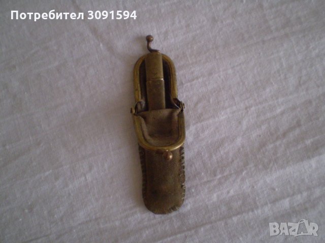 Антикварен предмет пила за нокти в метална кутия и кожен калъф, снимка 2 - Колекции - 33832187