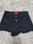 Къси гащи Guess, снимка 1