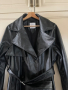 Палто кожено черно BERSHKA , снимка 1 - Палта, манта - 44924427