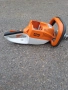 Акумулаторна ножица за жив плет STIHL HSA 66, снимка 2