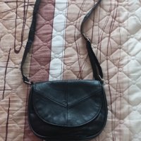 Нова дамска чанта , снимка 1 - Чанти - 41059982