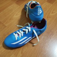Детски футболни обувки "Adidas", снимка 2 - Футбол - 41680059