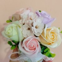 Нежни букети със сапунени цветя, снимка 2 - Подаръци за жени - 40295598
