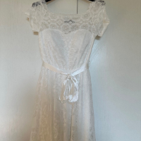 Нова официална бяла рокля с етикет, снимка 1 - Рокли - 44775964