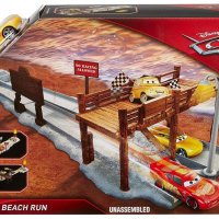 Оригинален игрален комплект CARS FIREBALL BEACH RUN / Карс - Макуин, снимка 1 - Коли, камиони, мотори, писти - 38661157