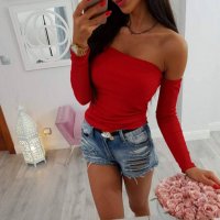 Разпродажба Нова червена блузка, снимка 1 - Блузи с дълъг ръкав и пуловери - 38788088