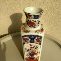Японска , порцеланова ваза с богата орнаментика. , снимка 5 - Вази - 41856878