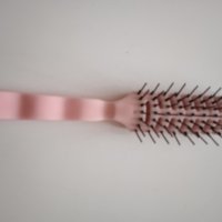 Нова четка за коса, розов цвят, снимка 2 - Аксесоари за коса - 39681161
