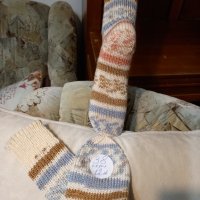 Ръчно плетени дамски чорапи размер 38, снимка 1 - Дамски чорапи - 39490847