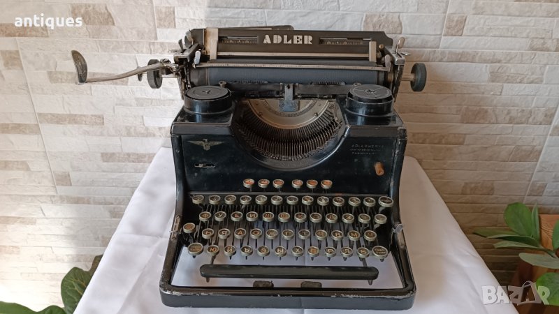 Стара пишеща машина Adler STANDART - Made in Germany - 1938 година - Антика, снимка 1