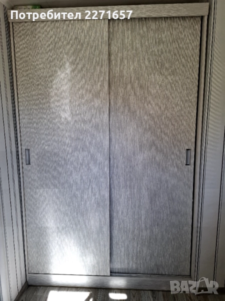 Гардероб с плъзгащи врати, снимка 1