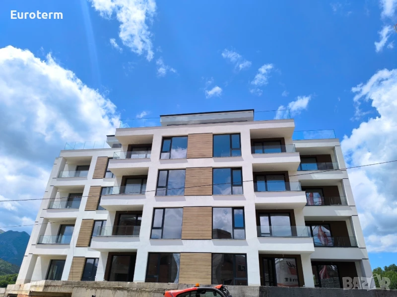 Продава 3-стаен апартамент, снимка 1