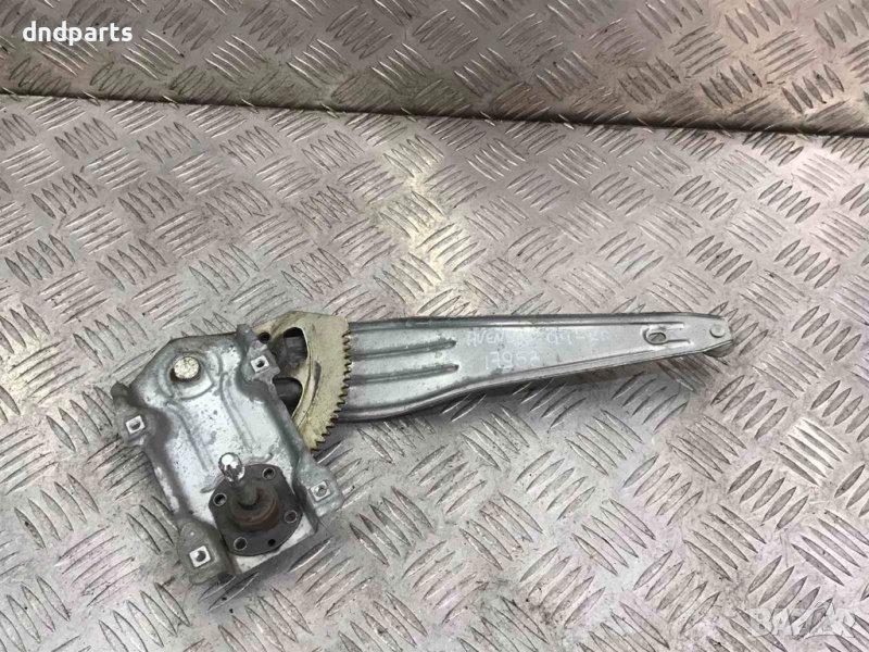 Ръчен стъклоповдигач Toyota Avensis,2004г.(заден десен), снимка 1
