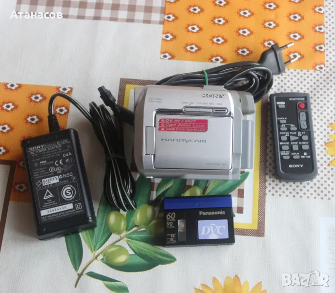 Sony DCR-HC20E Digital Camcorder Мини DV , снимка 1