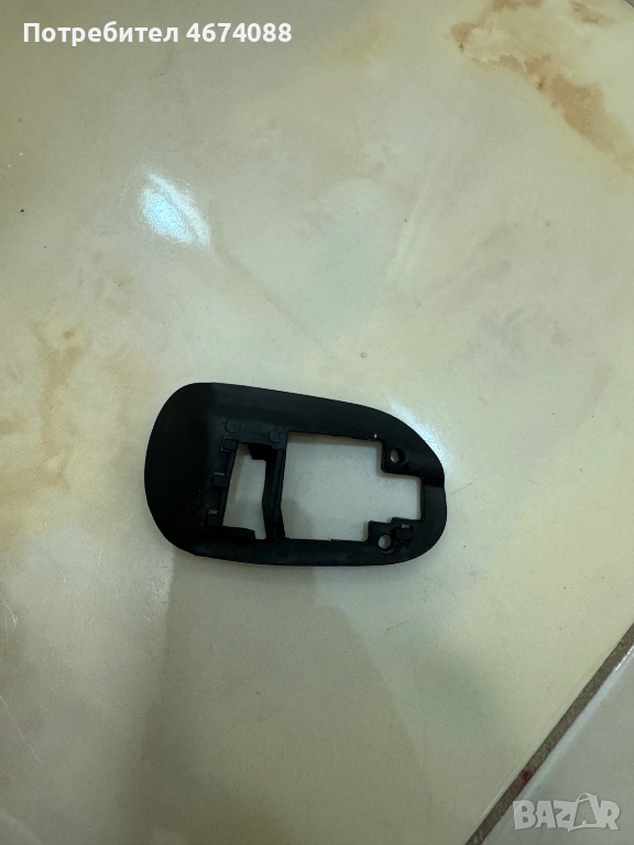 Гумена подложка на Лява външна дръжка на БМВ BMW E46 само за 10лв. 7012769, снимка 1