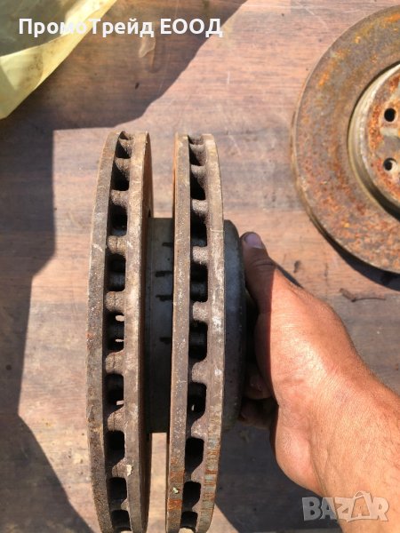 Предни спирачни дискове (преден спирачен диск Мерцедес) Mercedes C-class W203 W209 Ц клас ЦЛК клас, снимка 1