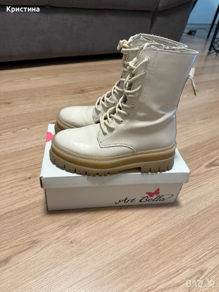 Бежови боти , снимка 1
