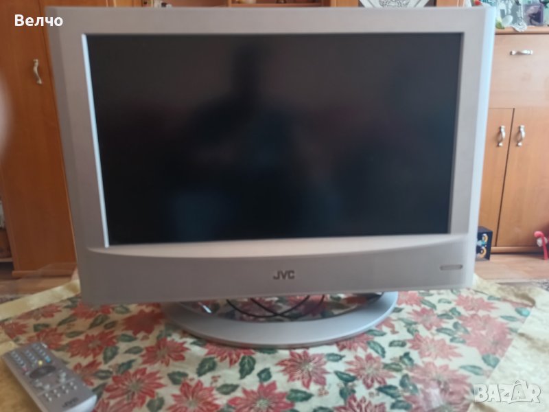Продавам лед телевизор JVC, снимка 1