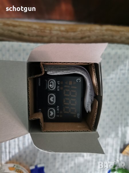 Термоконтролер Omron, снимка 1