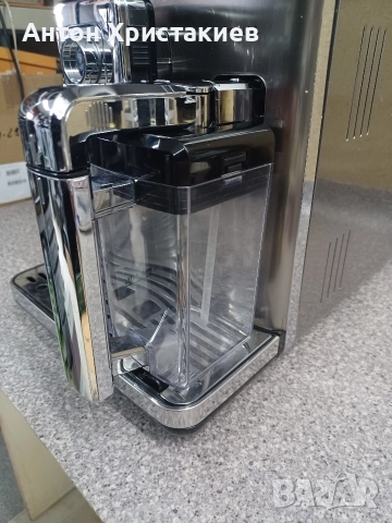 Продавам кафемашина Saeco Exprelia HD 8856, снимка 7 - Кафемашини - 52910742