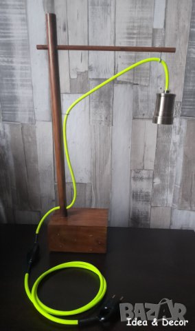 Ностална лампа с ретро ефекти