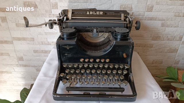 Стара пишеща машина Adler STANDART - Made in Germany - 1938 година - Антика