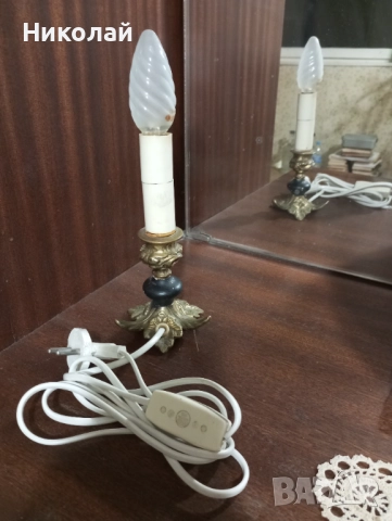 Малка бронзова лампа имитираща свещник, снимка 7 - Антикварни и старинни предмети - 52188235