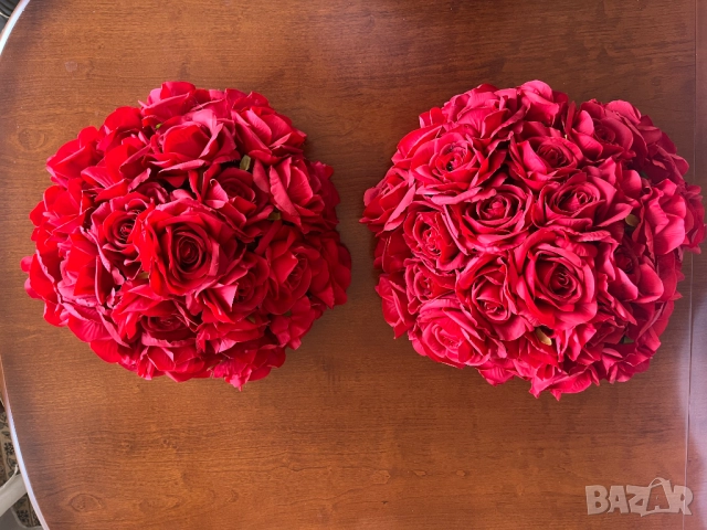 Украса за маса от изкуствени рози