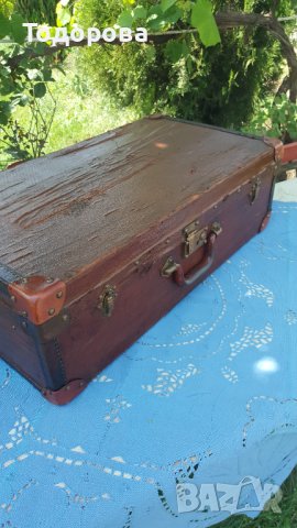 Старинен дървен куфар с бронзов обков, снимка 3 - Антикварни и старинни предмети - 40957042