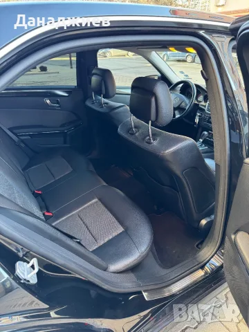 Продавам Mercedes E220, снимка 8 - Автомобили и джипове - 56061338