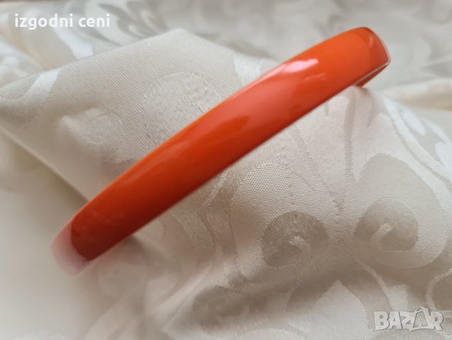 Пластмасова тънка оранжева диадема, снимка 2 - Аксесоари за коса - 35758496