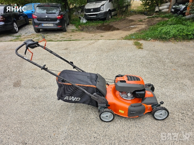 САМОХОДНА КОСАЧКА HONDA, КАТО НОВА , снимка 18 - Градинска техника - 51840474