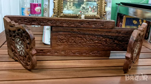 Изящна  ръчно резбована поставка за книги от червено дърво., снимка 6 - Антикварни и старинни предмети - 48895538