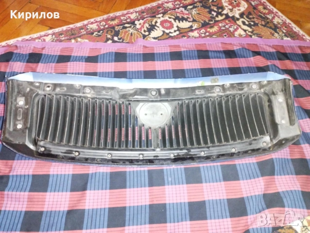 Решетка на преден капак за Skoda Superb I (2001 -2008), снимка 4 - Части - 53086982