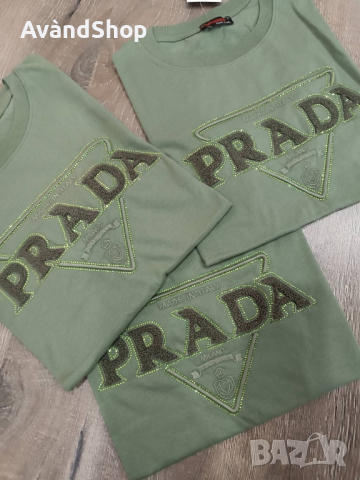 Дамска тениска Prada, снимка 1 - Тениски - 44719611