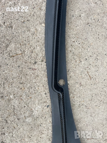 Кора под чистачките Фолксваген Голф 5/Golf 5 , снимка 3 - Части - 52672916