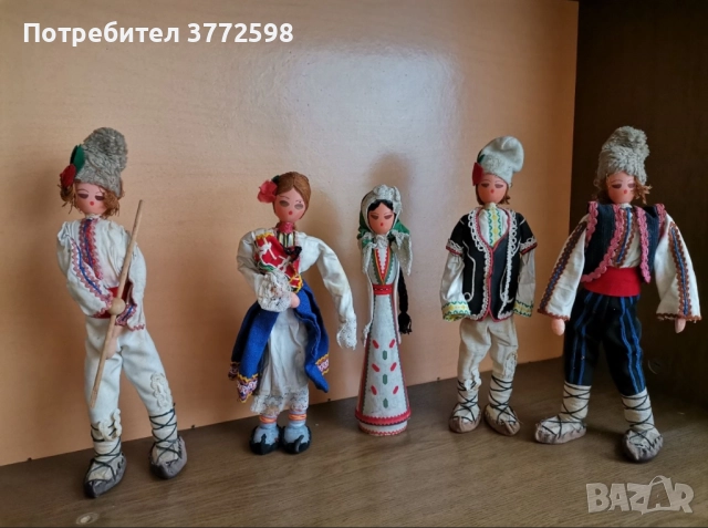 Дървени кукли с народна носия, снимка 2 - Антикварни и старинни предмети - 52307183
