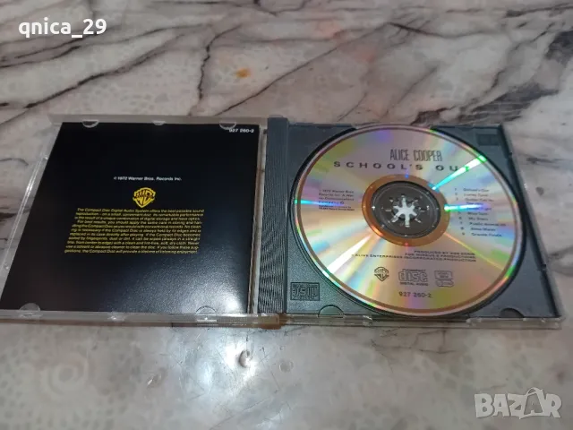 Alice Cooper - School's Out, снимка 2 - CD дискове - 49043962