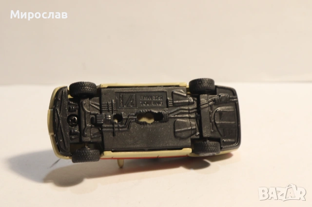 1:64?? HONGWELL BMW 3 ЛИНЕЙКА ИГРАЧКА КОЛИЧКА МОДЕЛ, снимка 7 - Колекции - 53605840