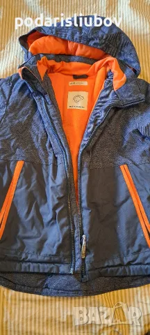 Детско яке с качулка. 116см, за 5-6год. Water resistant. Предни ципове и ластик на ръкавите 