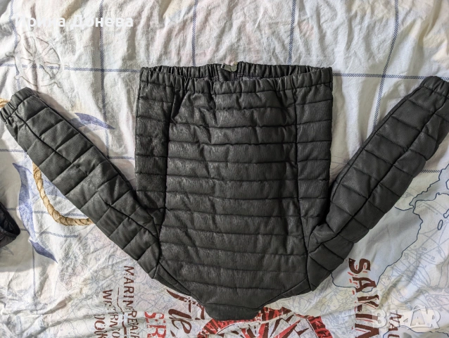 Детско преходно яке Guess 8 г., снимка 2 - Детски якета и елеци - 53622508