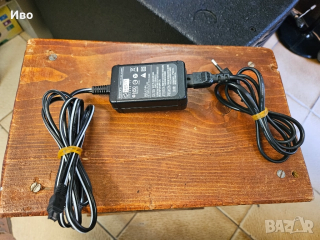 Видеокамера SONY HDR-CX105E В отлично техническо и визуално състояние., снимка 2 - Камери - 52130987