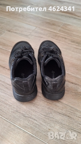 Детски кожени обувки Merell, снимка 2 - Детски маратонки - 52070573