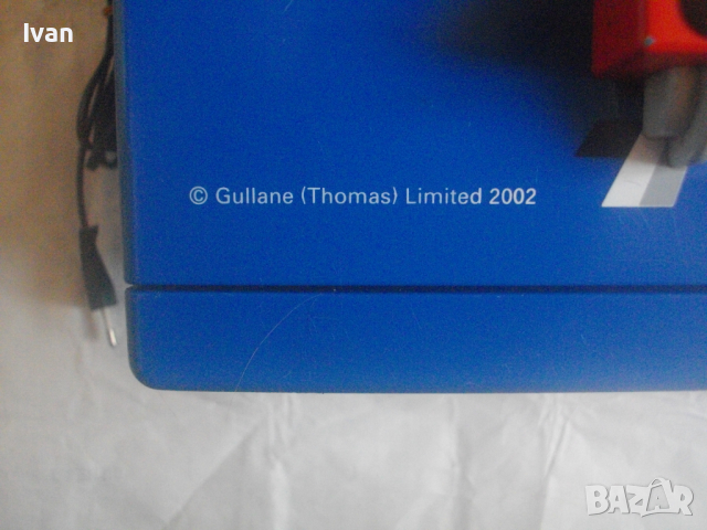 Оригинален Немски Мини Хладилник-Висок Клас-12V/220V-WAEGO-С Осветление-Лимитирана Серия-Отличен, снимка 10 - Хладилници - 44632793